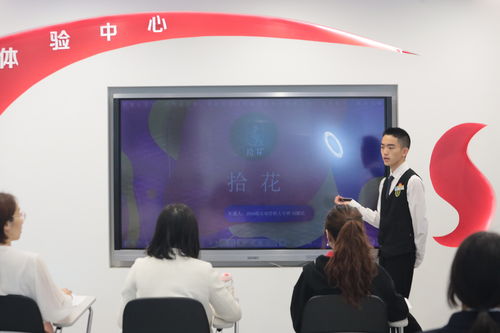 數(shù)智賦能 贏創(chuàng)未來 財經(jīng)商貿(mào)部第八屆小商品展銷會圓滿落幕